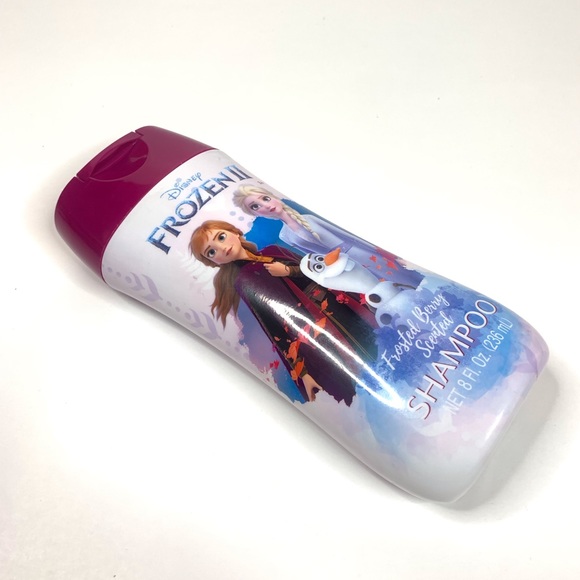 New ~ Disney Frozen II Frosted Berry Scented Kid's Shampoo, Net 8 Fl.oz. (236ml) - Picture 4 of 5